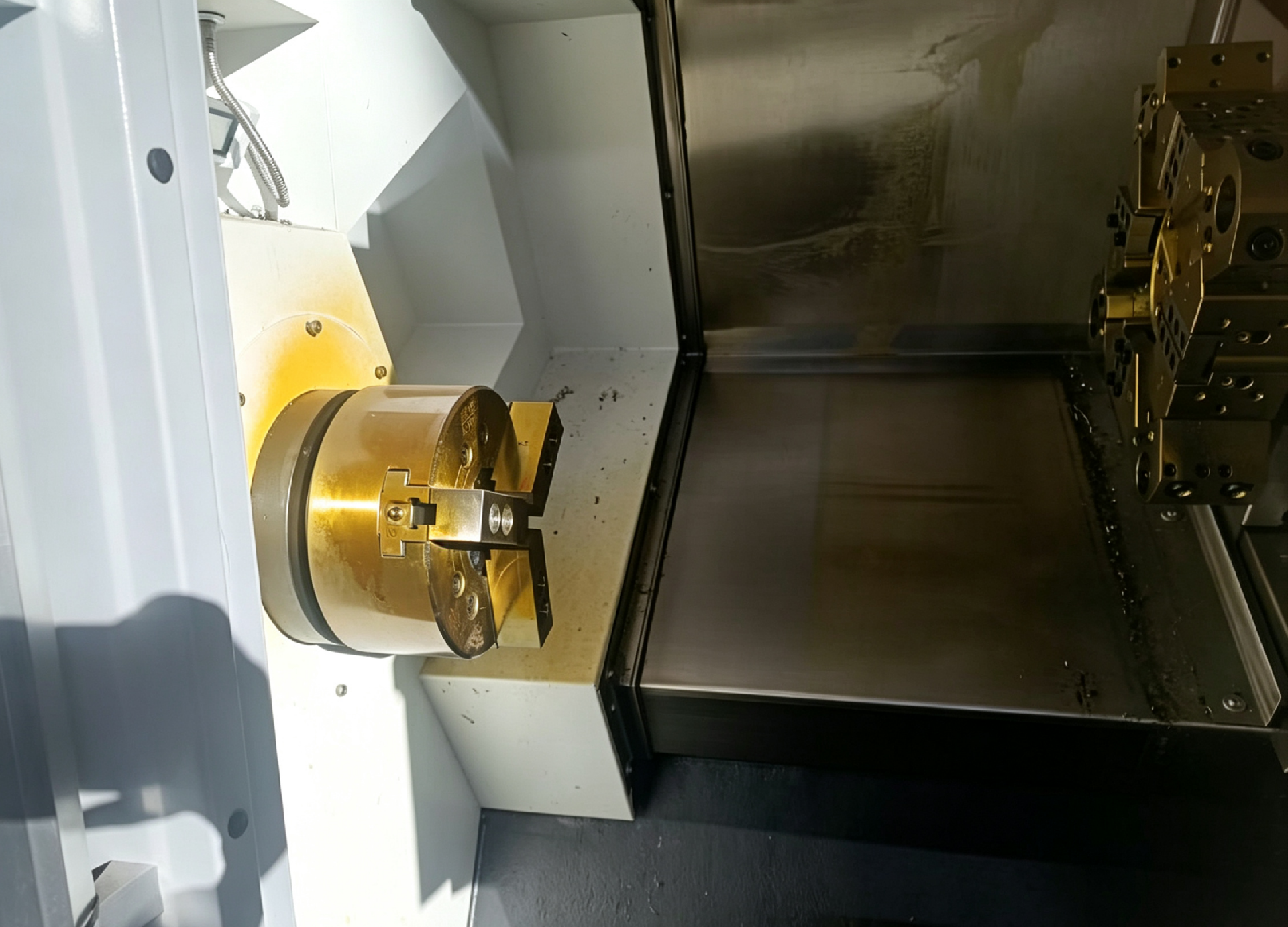 TCK50 CNC Eğimli Yataklı Torna