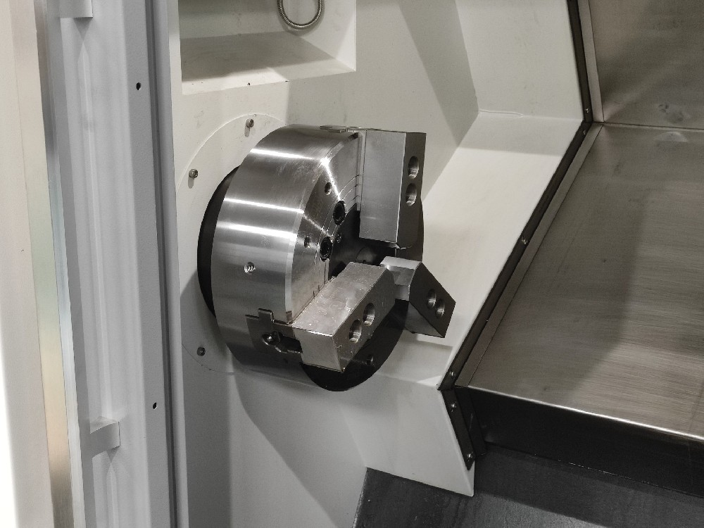 CNC Makine Doğruluğu Ayna ile Başlar